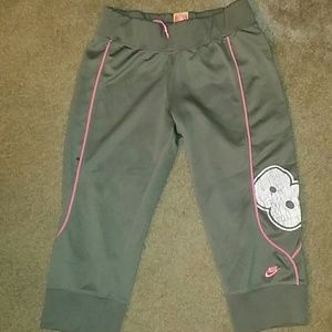 Nike capri pant